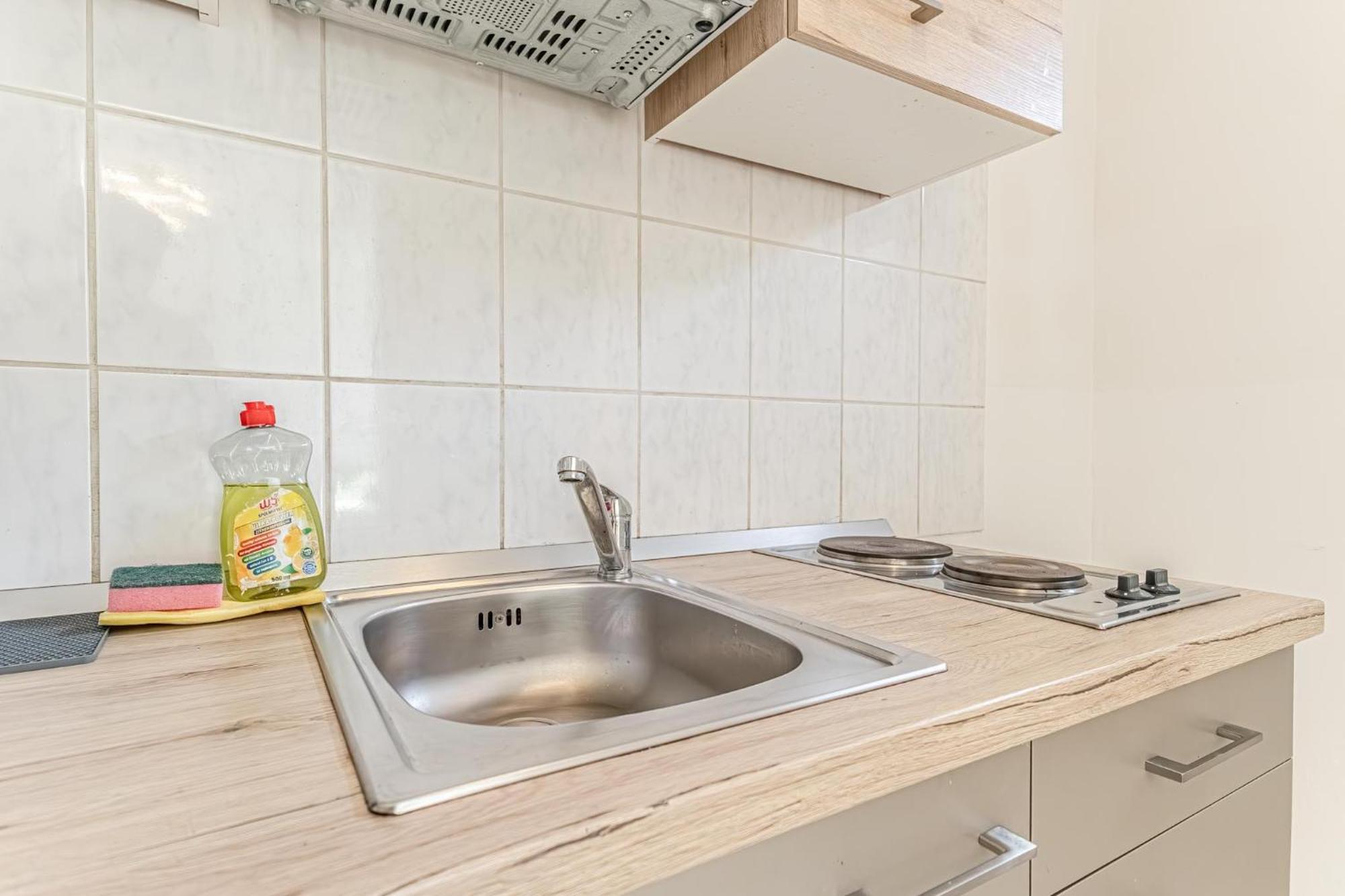 וינה City Vibes: 1Br Apt, 10 Min To Westbahnhof מראה חיצוני תמונה