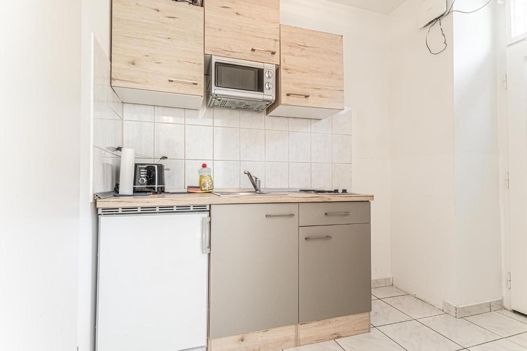 וינה City Vibes: 1Br Apt, 10 Min To Westbahnhof מראה חיצוני תמונה